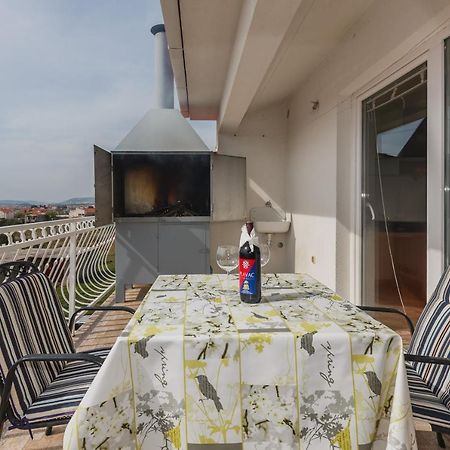 Apartment Lena Kaštela Екстериор снимка